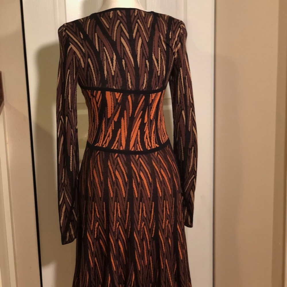 Dress - Picture 3 of 4